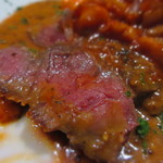 ビストロ アオキ - 牛メガネ肉は焼き具合が絶妙