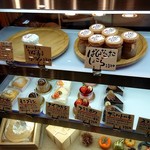 洋菓子工房北いち輪 - ケーキも美味しそうなものが並んでいます！