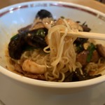 珍来 - 海老とレバーのスタミナ麺…税別900円