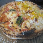 ドンブラボー - マルゲリータ／ズワイガニのピッツァ