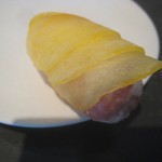 ドンブラボー - 柿とマスカルポーネチーズの生ハム巻き