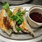 クラフトビアマーケット 神田店 - ラムギョーザ