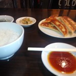 餃子６個ランチセット　1,150円（これに杏仁豆腐付）