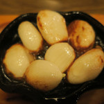 酒菜坊 橋蔵 - にんにくオイル焼き　ズームアップ