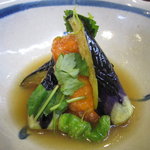 旬菜 和花 - 下味を付けて揚げた大助（近海キングサーモン）。