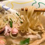 中華 ふるめん - 煮干醤油ラーメン 麺