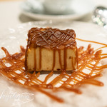 スズカフェ銀座 - 焦がしキャラメルのチーズケーキ 550円