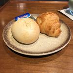 Cathay Pacific First and Business Class Lounge - 