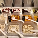 ややダイニング - フルーツも旬のものを提供してくれます。梨だけで５種類もあります。、