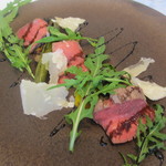 リストランテKubotsu - 黒毛和牛もも肉のタリアータ。季節の野菜を添えて