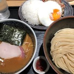 麺屋一燈 - 濃厚魚介つけ麺＋ガパオライス