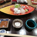 日本料理 とくを - お造り(マグロ、鱧、鯛、シマアジ、白エビ)