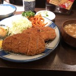 とん久 - 合盛り定食