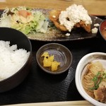 草乃家 - 日替わりランチ850円　はもフライ&肉豆腐