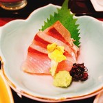 日本の味 和 - 鰤尽くし（刺身）