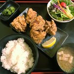 創業昭和四十二年 鳥じゅん - 鶏竜田揚げ定食680円