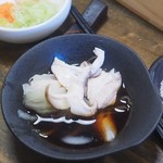 Kimmedai Semmon Izakaya Taishabu Zombun - 鍋からよそうと出汁は濁ってない？不思議