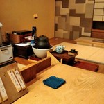 花いち - 内観１　千宗易殿が見えませんか？