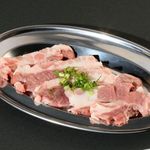 Oosaka Yakiniku Horumon Futago - とまらないあご肉・大阪焼肉・ホルモン・ふたご呉服町店・希少部位・はみ出るカルビ・焼肉・居酒屋・飲み放題・ゴールデントング・ふたご盛り・テールスープ・ポテバニ・幻のハラミ・ミノ・ヤゲン軟骨・タン・ざぶとん・黒毛和牛・ロース・うに・特上カルビ・冷麺・ラーメン・オリジナル・元祖最強サワー・マッコリ・静岡駅近