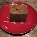 くら川 - 煮こみ豆腐