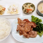 春駒食堂 - やき肉定食　800円　2018/11