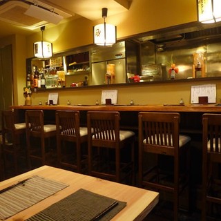 都会の喧騒から少し外れた大人の隠れ家。