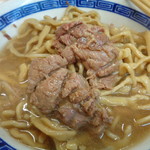 ラーメン二郎 - ホロ柔な豚