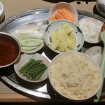 麺酒屋 蛸料理 一龍亭 - チーズダッカルビ