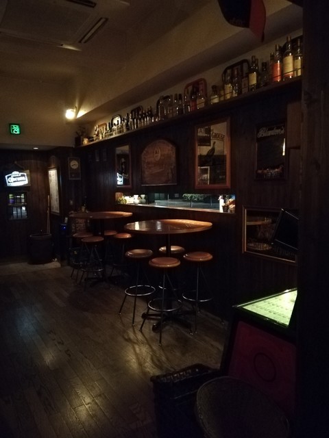 ALFIES BAR photo 4