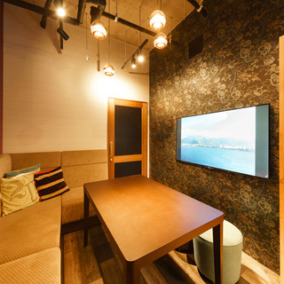 カフェラウンジ コロン_2