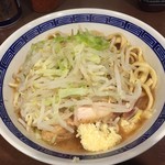 ラーメン ゼンゼン - ラーメン少なめ（ニンニク少なめコール）