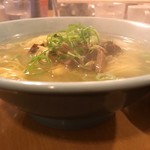 南海飯店 - ネギラーメンアップ斜