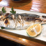 新栄寿司 - アジ塩焼き