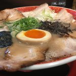 呼び戻しとんこつ 光四郎 - 特製チャーシューメン