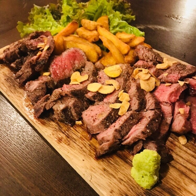 ピッツァ アンド ミートエンジン Pizza Meat Engine 長井 居酒屋 食べログ