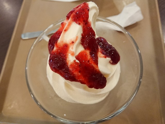 Holly's Cafe Azaru Momoyamadai Ten photo 2