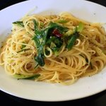 京野菜イタリアンバール　UNO - 九条ネギのオイルソースのスパゲッティ