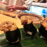 海 - 紫ウニ軍艦巻き