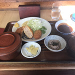 Tonkatsu Katsuyoshi - ランチメンチカツコロッケ定食650円