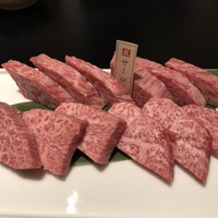 焼肉専科 肉の切り方 日本橋本店 - 