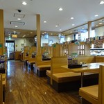 Muten Kura Zushi - 店内