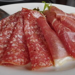 ミサキ イタリアーノ ボッカ - イタリア産生ハムとサラミの盛り合せ