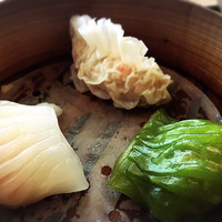天香回味 赤坂別館 - 蒸し物〜翡翠海老、海老、フカヒレの餃子