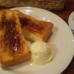 cafe excellen - シナモントースト450円+200円ドリンク
