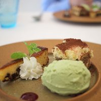 Ristorante Crocifisso - デザート ピスタチオノジェラート、ティラミス
