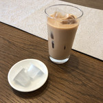 カフェ&レストラン モモズ - 