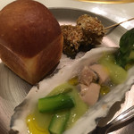 エスパイ クック コウベ - パンはオリーブオイルが練り込んでます