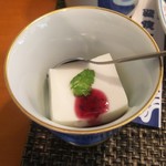 玄海鮨 - デザート  杏仁豆腐