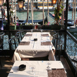 Altana, SPLENDID VENICE - テラスにも西陽が〜♬