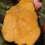 築地 すし好 - 「おまかせ」のウニ。とろとろです！